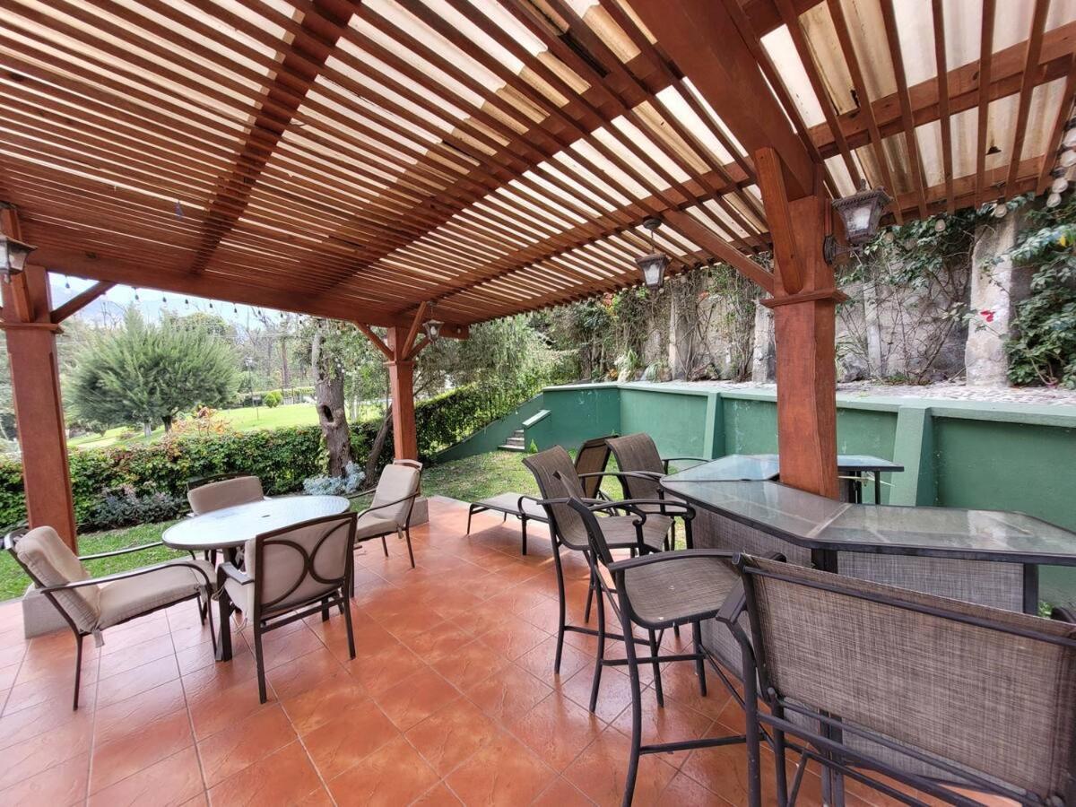 Villa Amplia Casa Antigua Guatemala Con Pergola Y Jardin Exterior foto